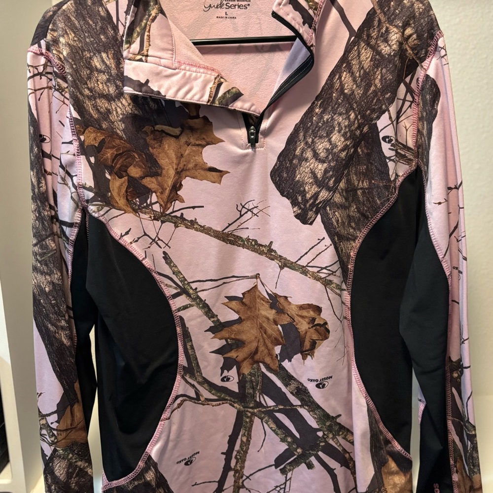 Gander Mountain Pink and Black Camo Sweatshirt